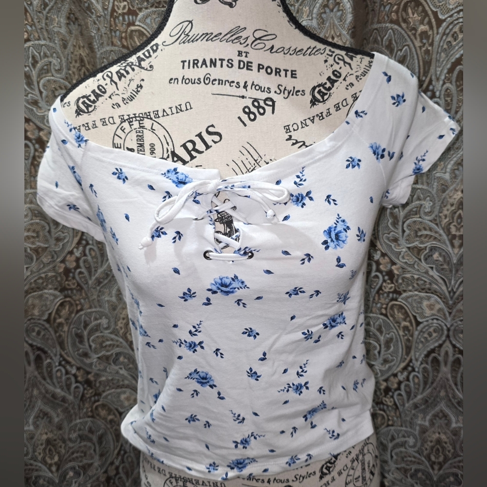 Off Shoulder Lace-Up Top Sexy